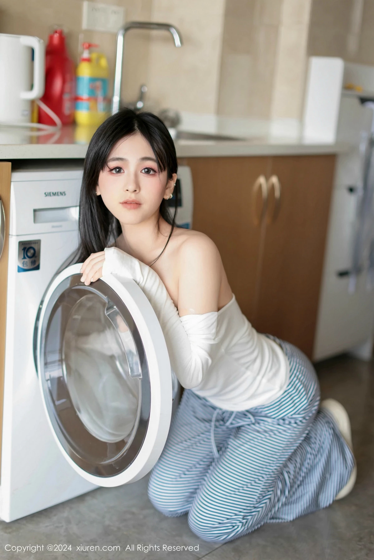 [XiuRen秀人网]第9605期奶芙乔乔写真-秀人资源网